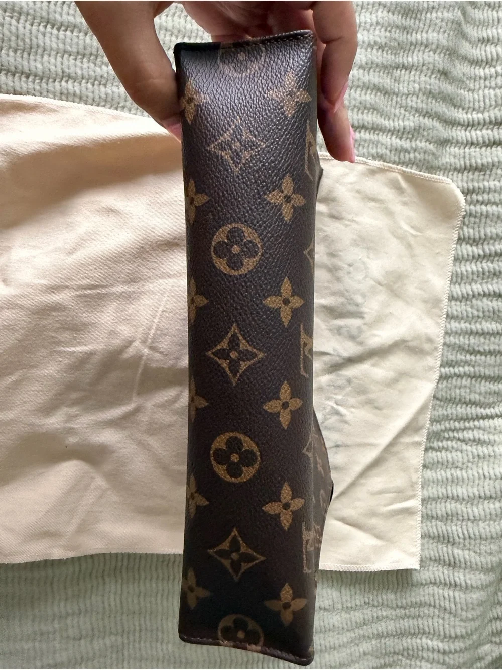 Louis Vuitton Monogram Canvas Toiletry 26 Pouch.